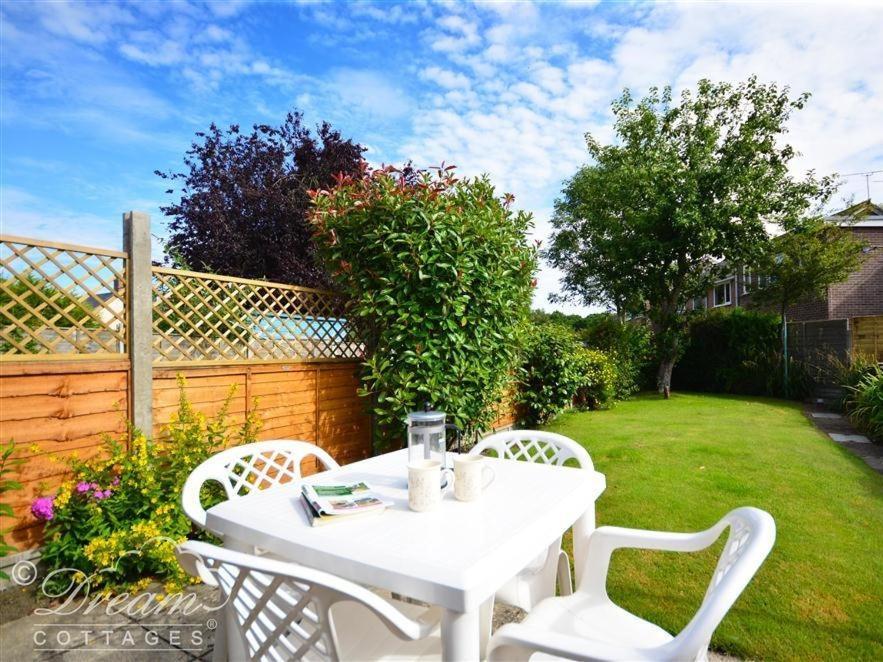 Brickyard Cottage Moreton  Bagian luar foto